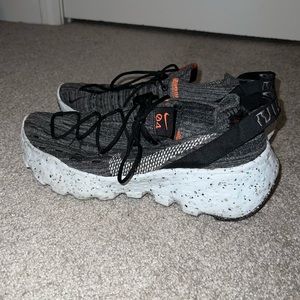 Nike Space Hippie 04